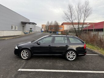 ŠKODA OCTAVIA RS COMBI 2,0 TDi 125kW - Výbava a STAV - 2