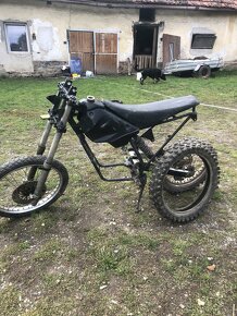 Kostra enduro motorky - 2