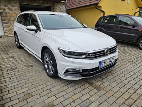 Volkswagen PASSAT 2.0 TDi R-LINE VIRTUAL KAMERA TAŽNÉ - 2