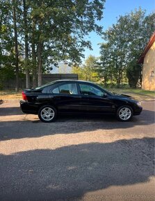 Prodám Volvo S60, 2,4i, 103kw, r.v. 2005, najeto 290 tis. km - 2