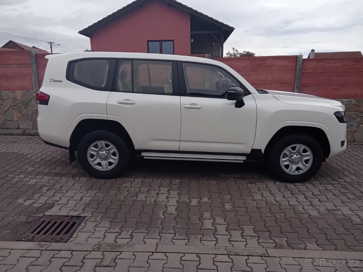 Land Cruiser LC 300 GX DIESEL 3,3L,10AT,305 PS,  45 000 km