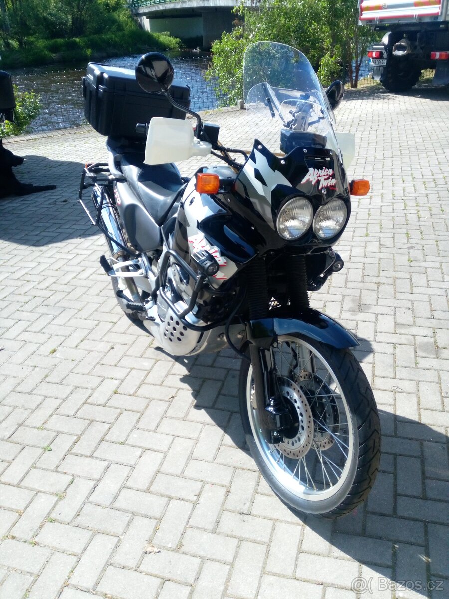 Honda XRV 750