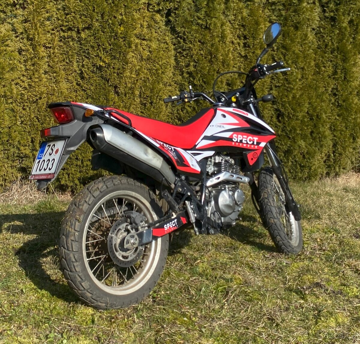 Suzuki DR 125 SM – pěkná,servisovaná