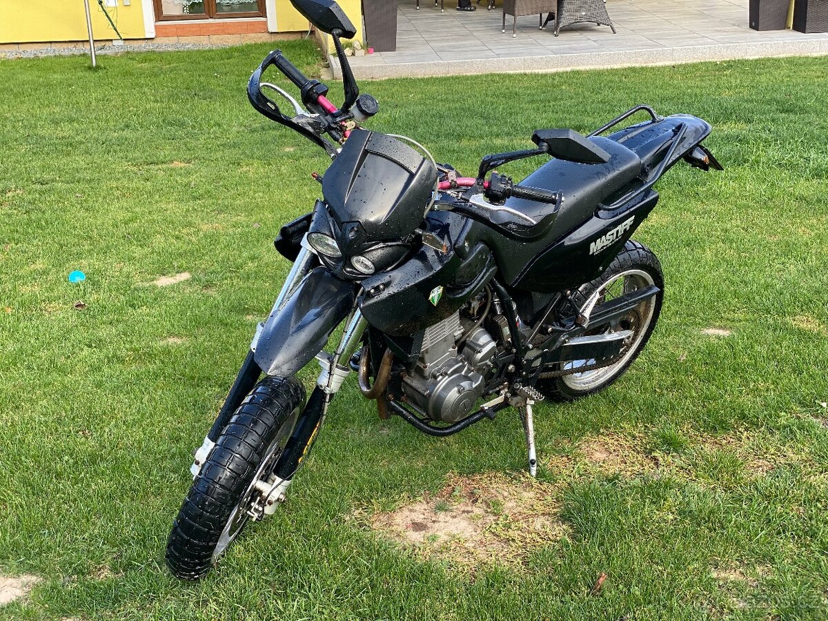 MZ Mastiff (Yamaha XT 660)