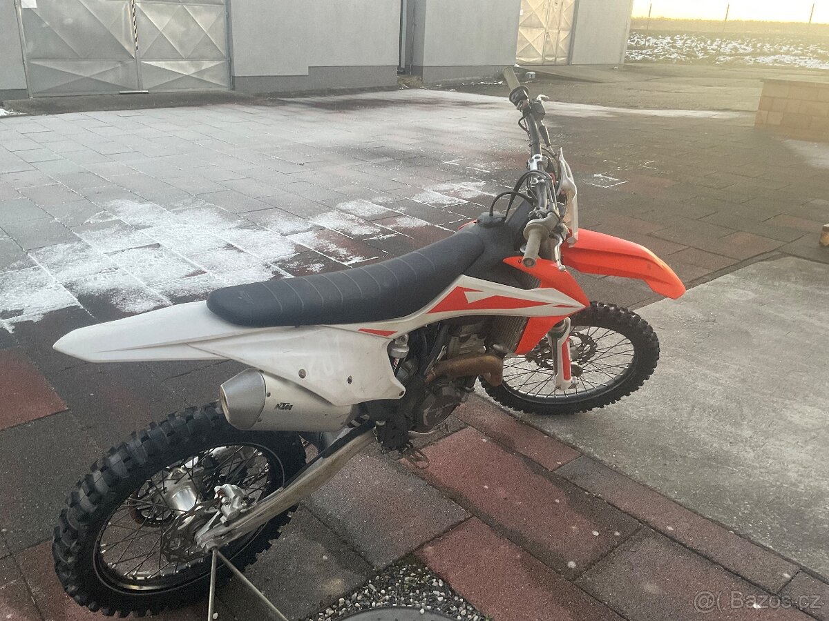 KTM SX-F 250 2019 122mth