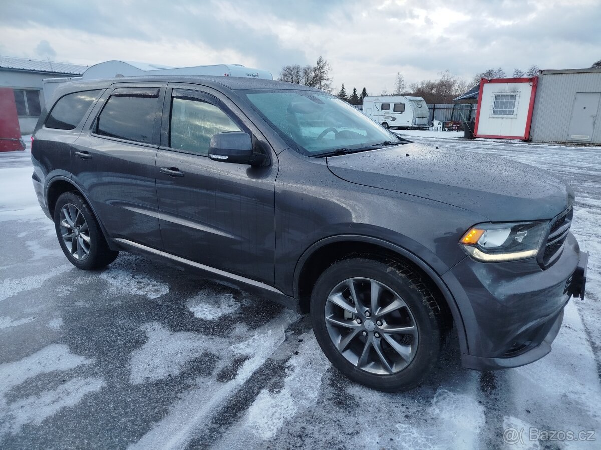 Dodge durango GT V6 4x4 odpočet DPH nehavarované