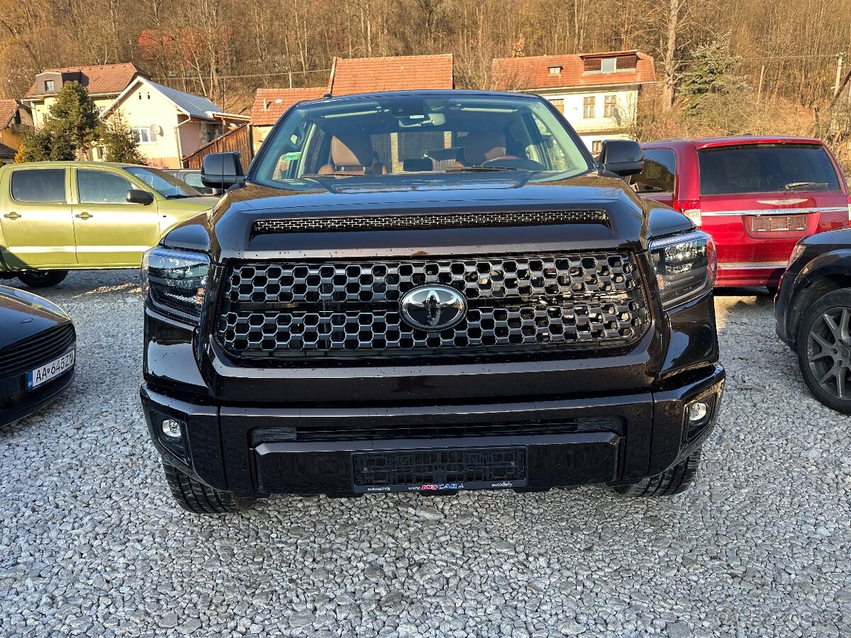 2019 Toyota Tundra Platinum 1794 5,7 V8 Radar FullLED