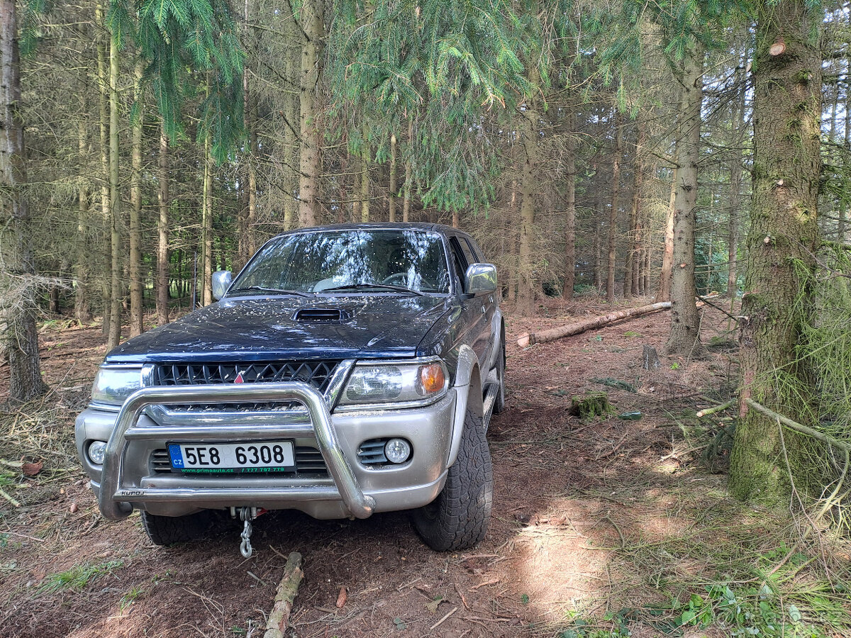 Mitsubishi Pajero Sport 2,5 TD 4x4