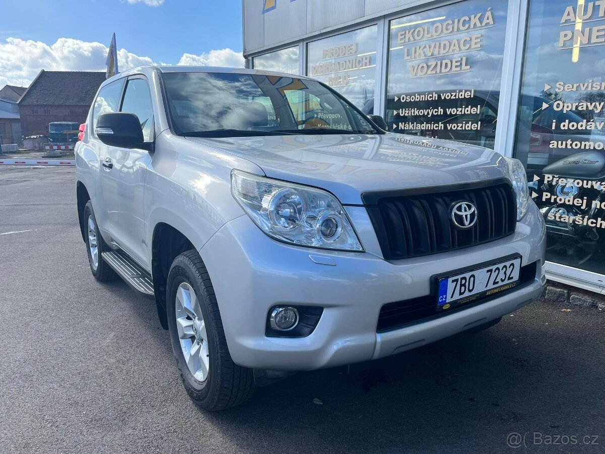 Prodám Toyota Land Cruiser 3,0 D J15TM 4X4 SERVIS TOYOTA