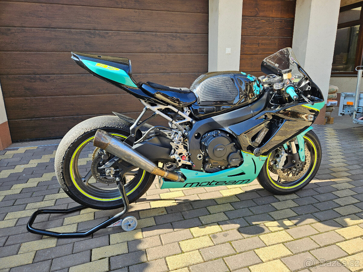 Okruhovka Suzuki GSX-R600 2011 L1