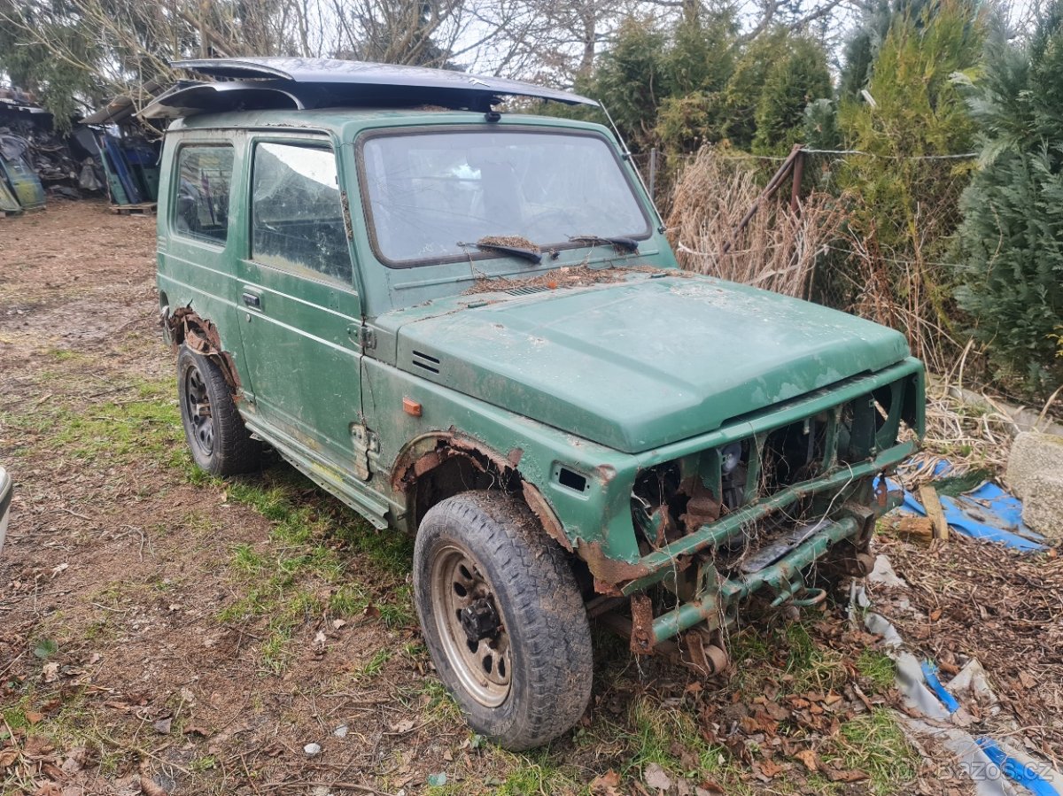 Náhradní díly ze Suzuki Samurai