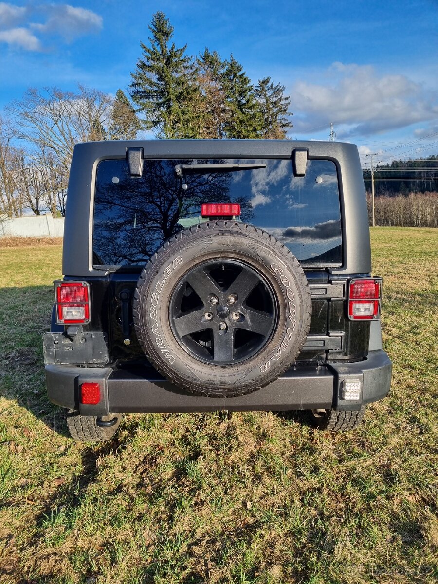 JEEP Wrangler Sahara 3.6L V6 manual