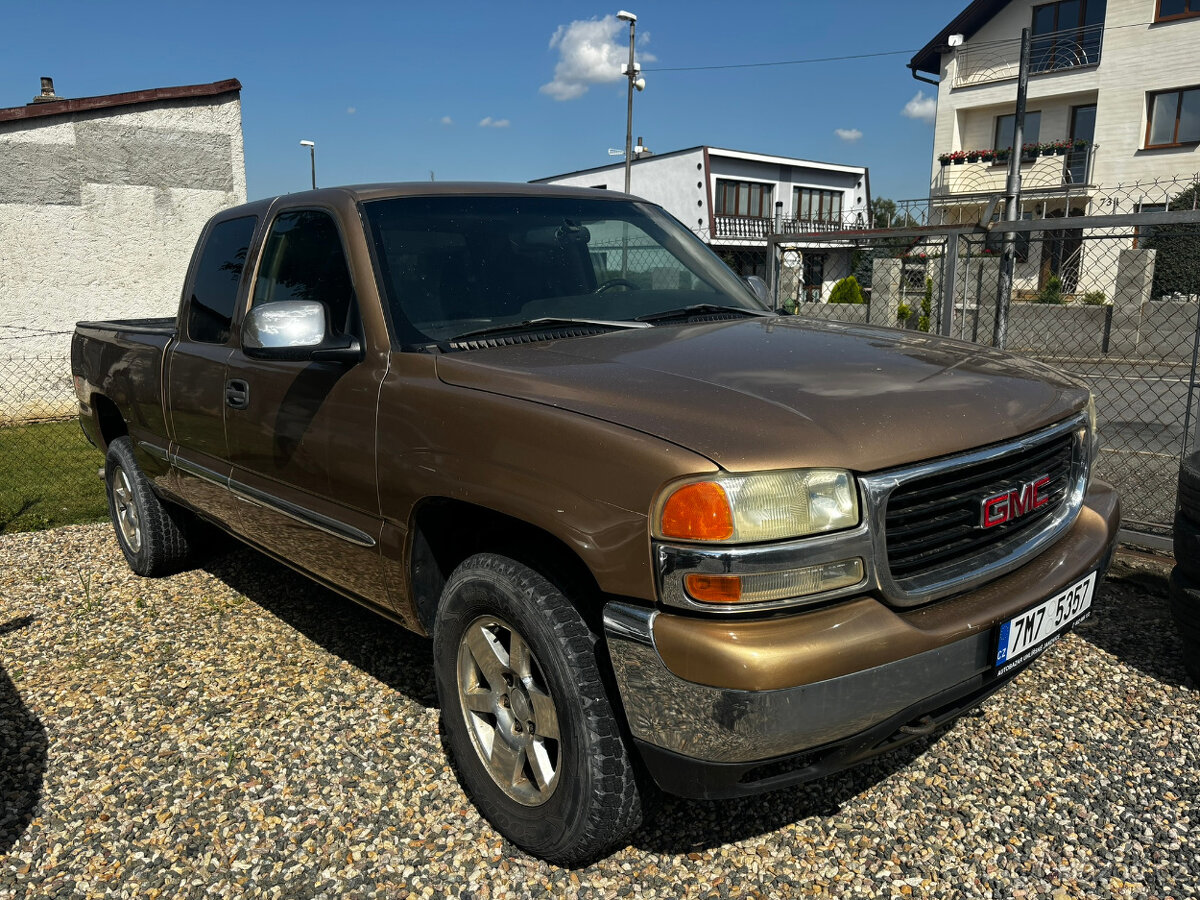 GMC Sierra 1500 5.4i 220kW, VAN - Pick up, 4x4, AUTOMAT