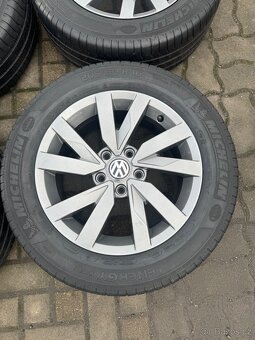 ORIGINÁL Alu Volkswagen Aragon R16, 5x112 - TOP STAV - 3