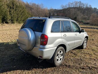 Toyota Rav4 2,0 VVT-i  110 KW r.v. 2003  LPG  4x4 - 3