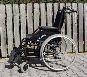 054-Mechanický invalidní vozík Meyra. - 3