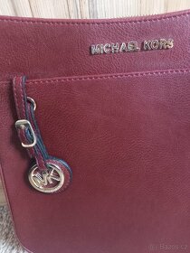 Kabelka jako styl Michael Kors - 3