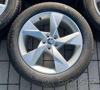 Kamiq - 17" Volans + letní 205/55 R17 Michelin 95% - 3