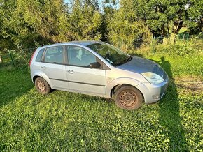 Ford Fiesta 1,6 TDCI rok 2005, klima - 3