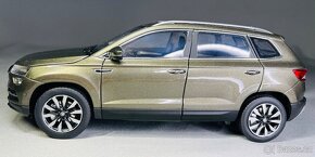 Škoda Karoq 1:18 cihlová barva prodaná - 3