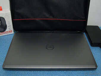 Dell Precision 7750 17" 6.Jádro Xeon 10855M 64GB 1TB SSD RT - 3