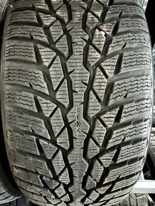 225/45R17 - 3