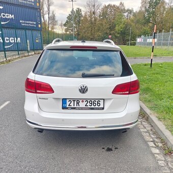 VW Passat B7 2.0tdi 130kw, DSG,Highline,4m, kůže - 3