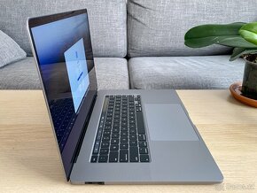 Apple MacBook Pro 16" (2019) - i9 2,30GHz, 16GB, 1TB, 5500M - 3