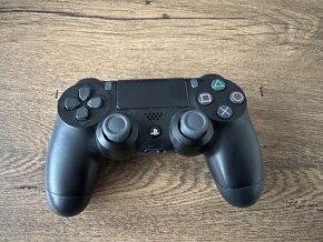 Playstation 4 - 1TB slim - 3