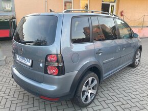 Volkswagen Touran Cross 1.4 TSI - 3