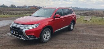 Mitsubishi Outlander 2.0 - 3