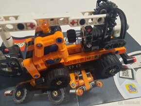 LEGO Technic 42088 Pracovní plošina - 3