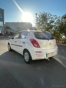 Hyundai i20,1,2 benzin, 65 tis km,2014 - 3