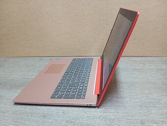 NOTEBOOK LENOVO 15,6" / SSD 256GB - 3