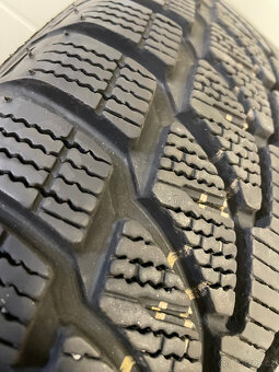 Bridgestone Blizzak 215/65 R16 98T 4Ks zimní pneumatiky - 3