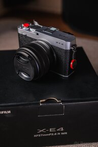 Fujifilm X-E4 - 3