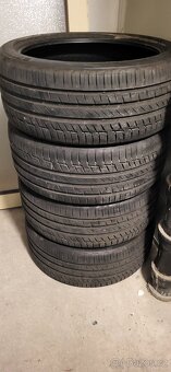 Continental Premium Contact 245/40/r20V - 3