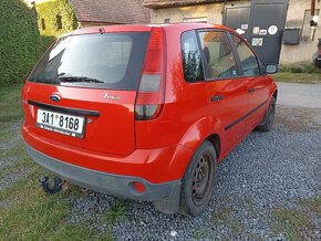 Ford Fiesta 1.3 51kw rok 2003 - 3