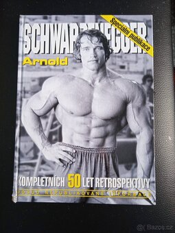 3× Arnold Schwarzenegger - 3