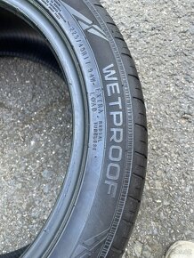 Prodám 1Ks Nokian Wetproof 225/45/17 - 3