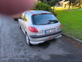 Peugeot 206 benzín - 3