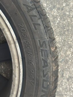 Celoroční pneu 205/55 R16 plus disky Ford - 3