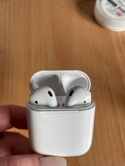 Apple AirPod 1. generace - 3