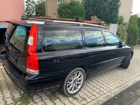 Volvo V70 D5 - 3