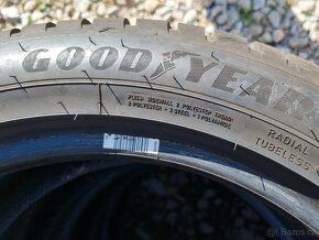 Pěkné celoroční pneu Goodyear 225/50/18 - 3