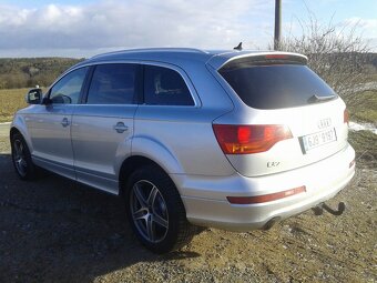 Audi Q7 3,0TDI Sline Quattro 7.míst - 3