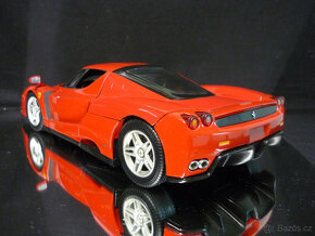 Ferrari ENZO Hot Wheels 1/18 - 3