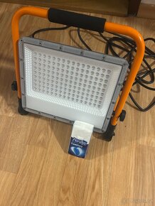 Prodám led Reflektor 100w (za 500w zarovku) - 3