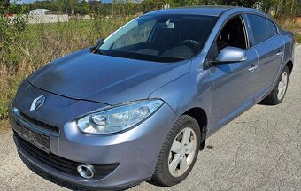 Rozprodám Renault Fluence 1.6 benzín 81kw 2010 - 3