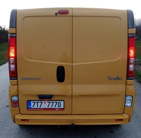 Renault Trafic s profi dílnou - 3